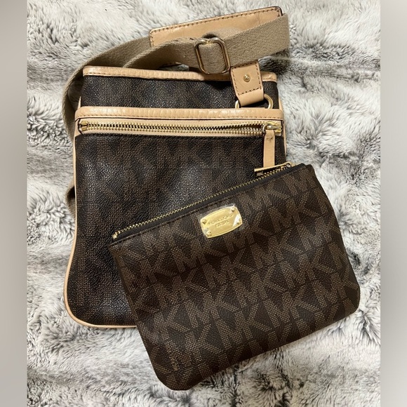 Michael Kors set - Picture 2 of 6